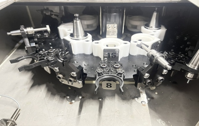 Sealed disc servo tool library